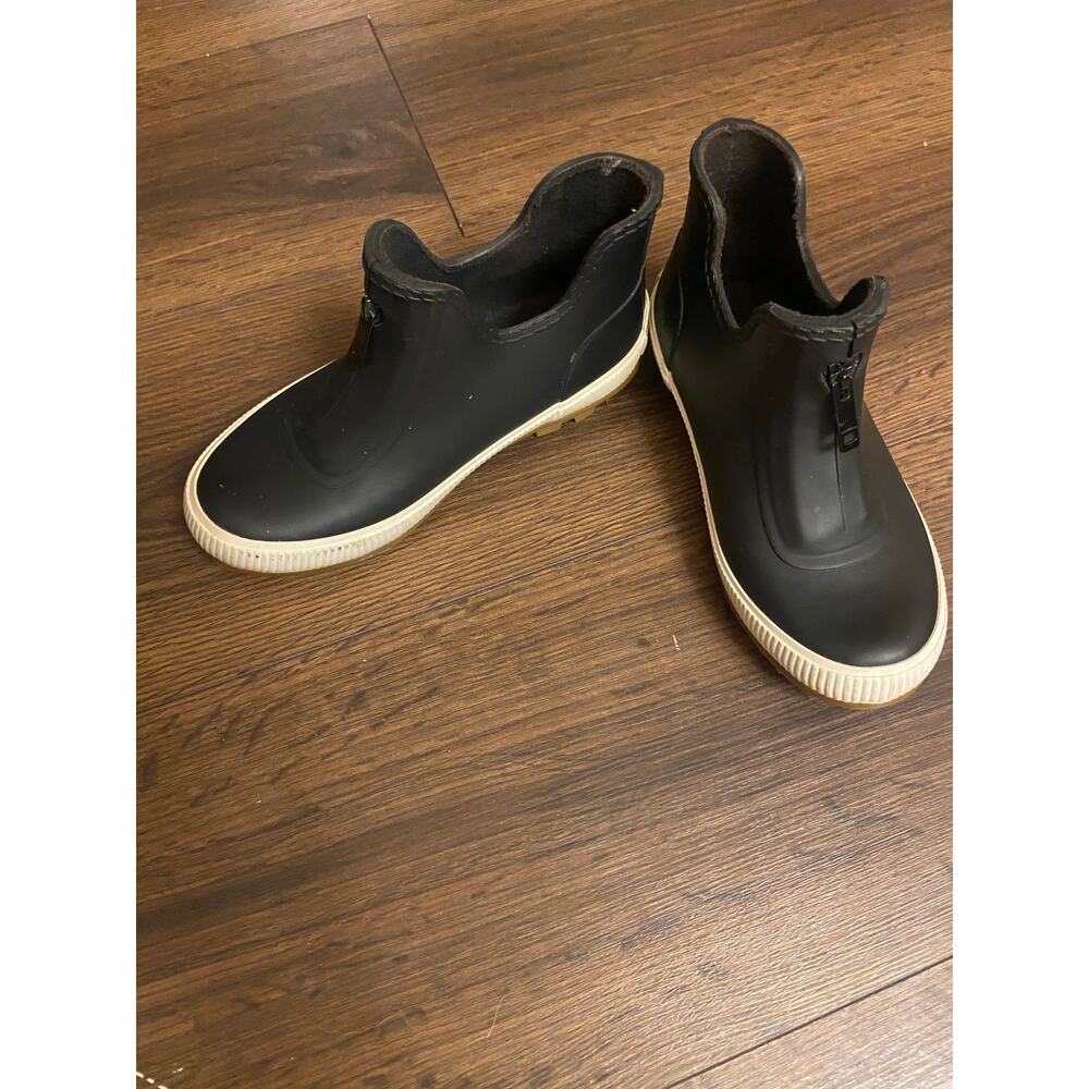 Burberry Kids Black and Cream Boots